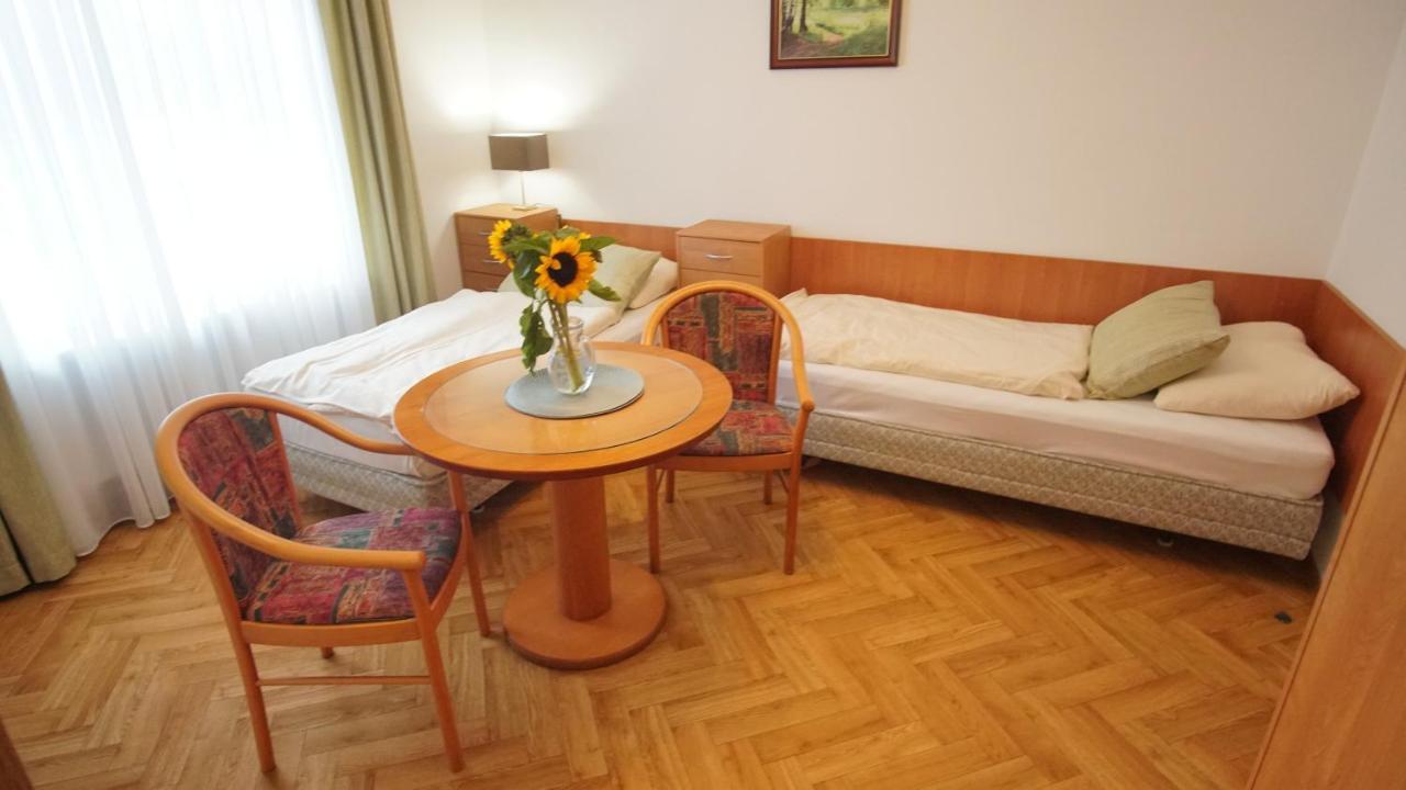 Aparthotel Vila Nejdek - Erzgebirge Zewnętrze zdjęcie