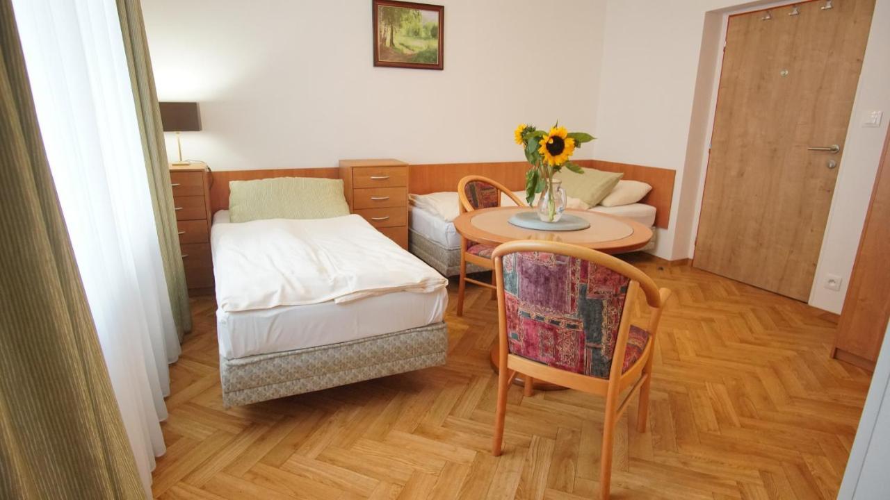 Aparthotel Vila Nejdek - Erzgebirge Zewnętrze zdjęcie